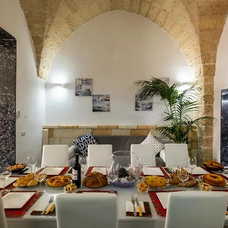 Armonia Palace In Lecce With Panoramic View