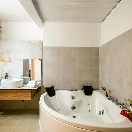 شقة Armonia Palace In Lecce With Panoramic View